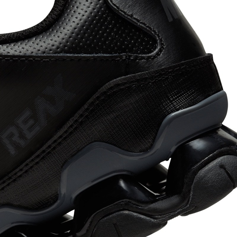 Pantofi sport Nike REAX 8 TR MESH