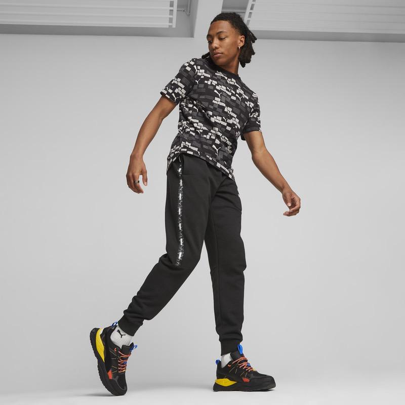 Poze Pantaloni Puma ess Tape Camo Sweatpants various-brands.ro