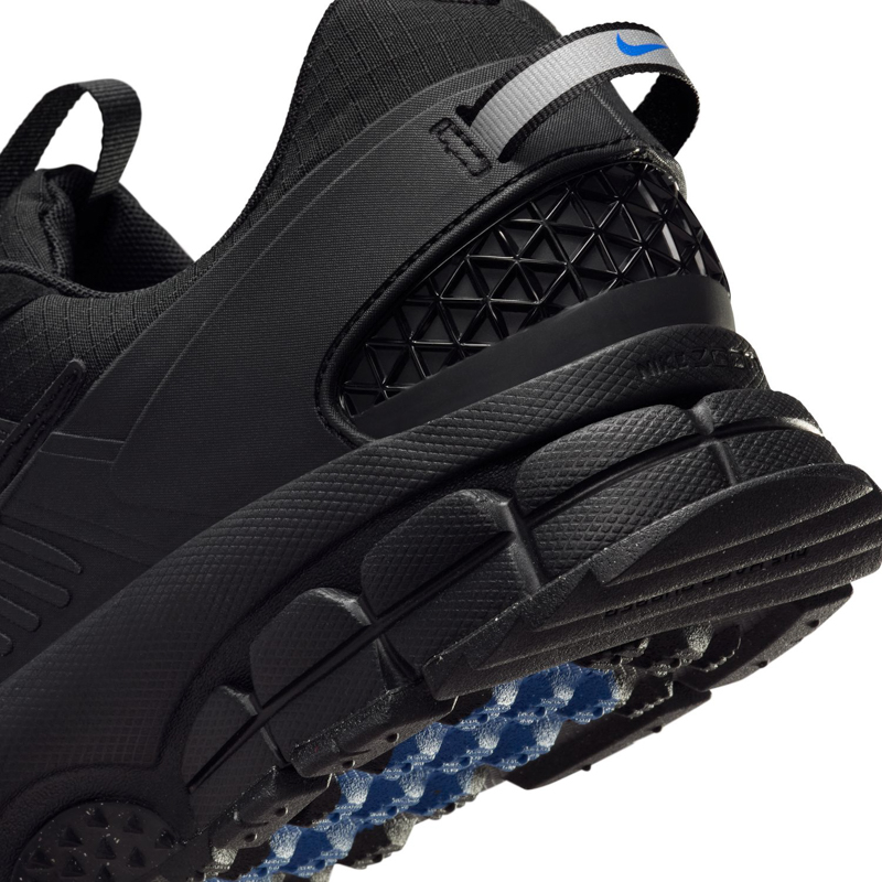 Pantofi sport Nike ZOOM VOMERO ROAM - 4 | YEO
