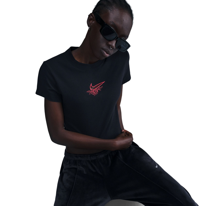 Tricou Nike W NSW NK CHLL KNT TEE VDAY Tricou Nike W NSW NK CHLL KNT TEE VDAY