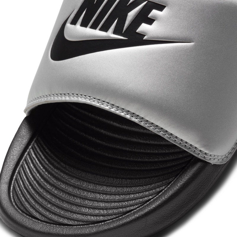 Papuci Nike W Victori One slide