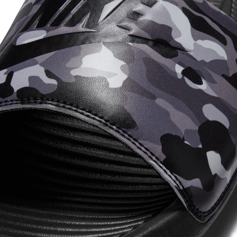 Papuci Nike VICTORI ONE SLIDE PRINT