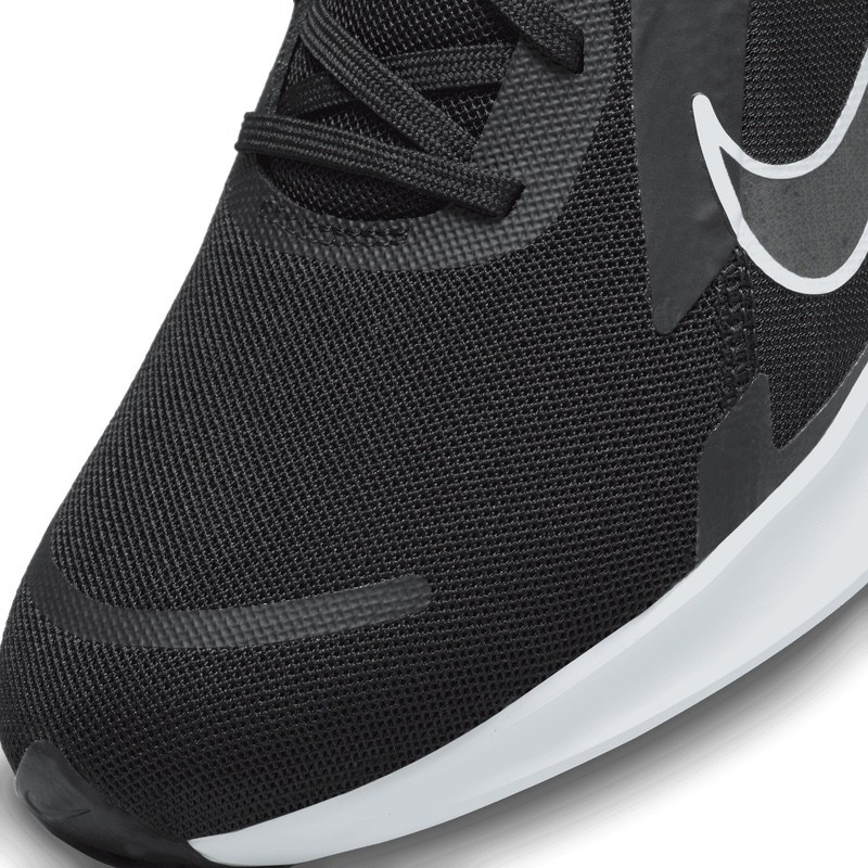 Pantofi sport Nike QUEST 5