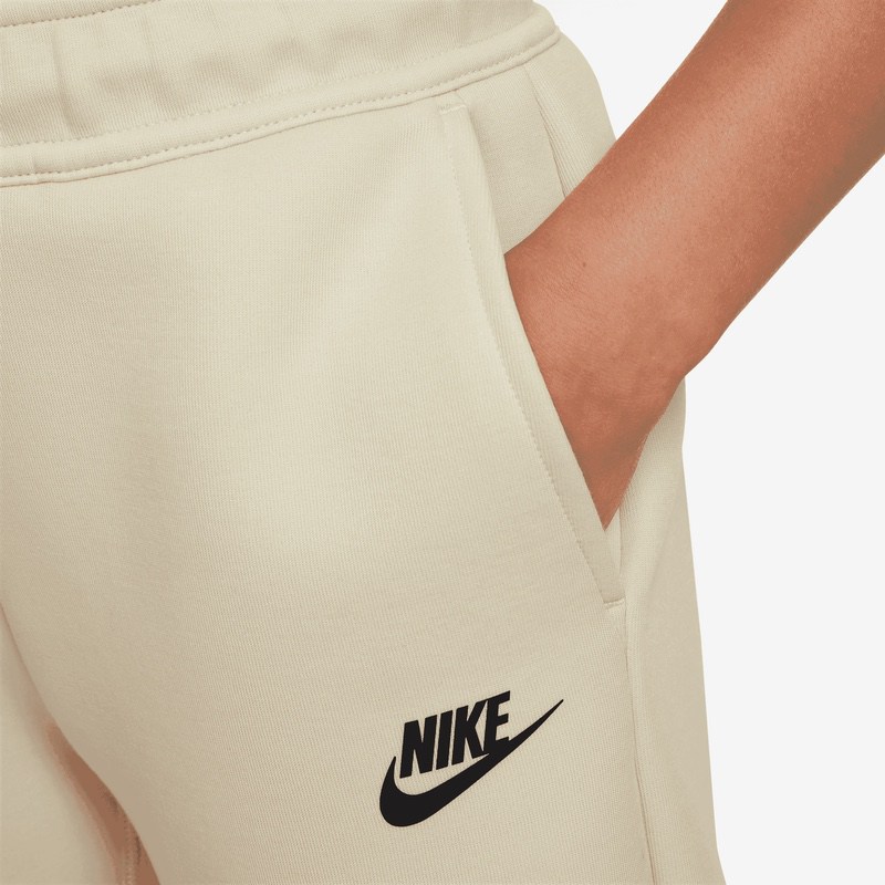 Sort Nike B NSW TECH FLC SHORT