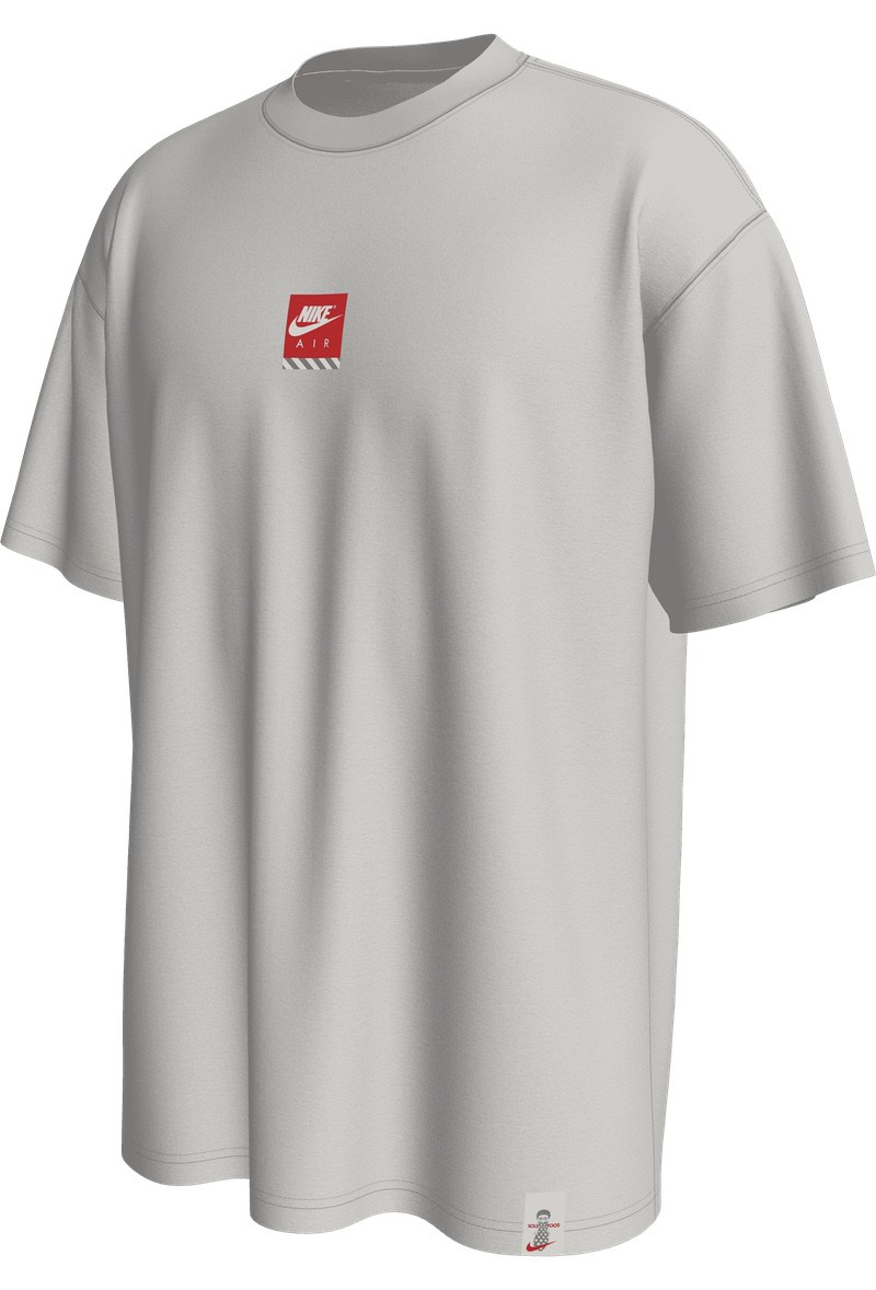 Tricou Nike U NSW TEE M90 OC SOLE FOOD LBR Tricou Nike U NSW TEE M90 OC SOLE FOOD LBR