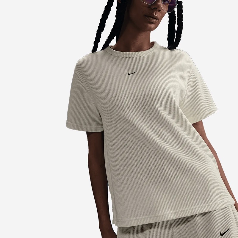 Tricou Nike W NSW NK CHLL WFL SS TOP Tricou Nike W NSW NK CHLL WFL SS TOP