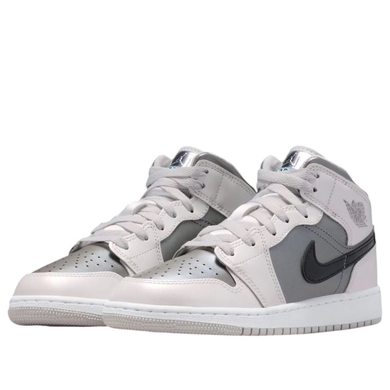 Pantofi sport Nike AIR JORDAN 1 MID SE UNI BG