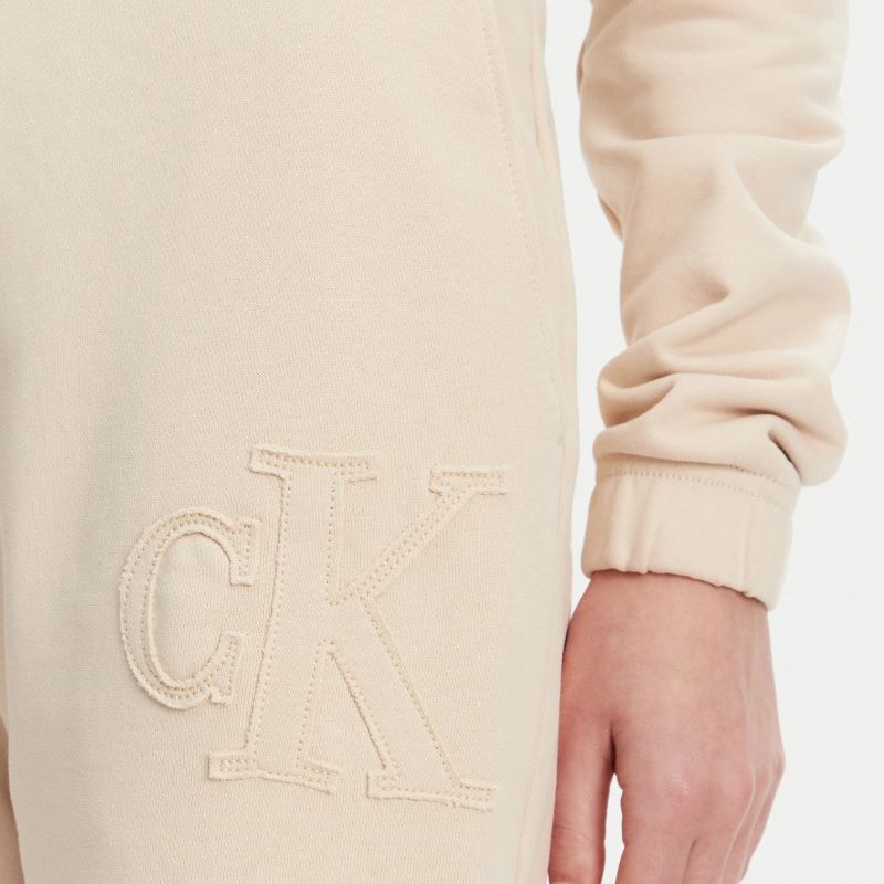 Pantaloni Calvin Klein CK APPLIQUE JOG PANT