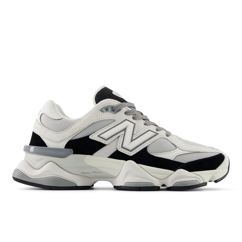 Pantofi sport New Balance 9060