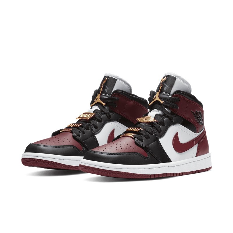 Pantofi sport Nike WMNS AIR JORDAN 1 MID SE - imagine 3