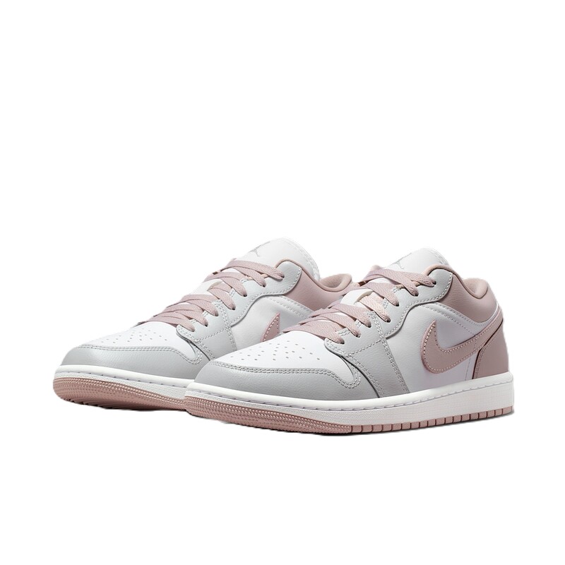 Pantofi sport Nike WMNS AIR JORDAN 1 LOW — foto 2