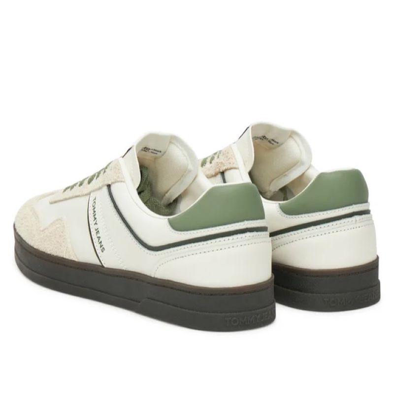 Aceasta este imaginea corespunzatoare acestui obiect