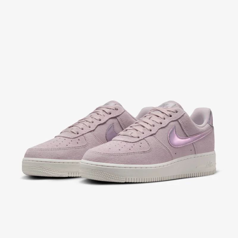 Pantofi sport Nike WMNS AIR FORCE 1 '07 SE SUEDE - imagine 3