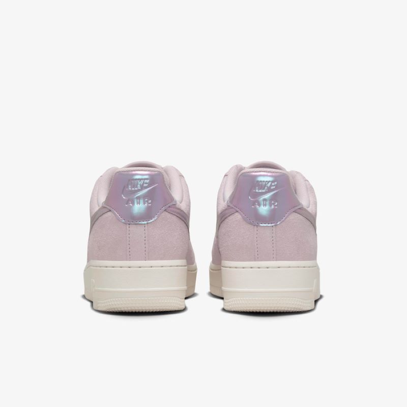 Pantofi sport Nike WMNS AIR FORCE 1 '07 SE SUEDE - imagine 4