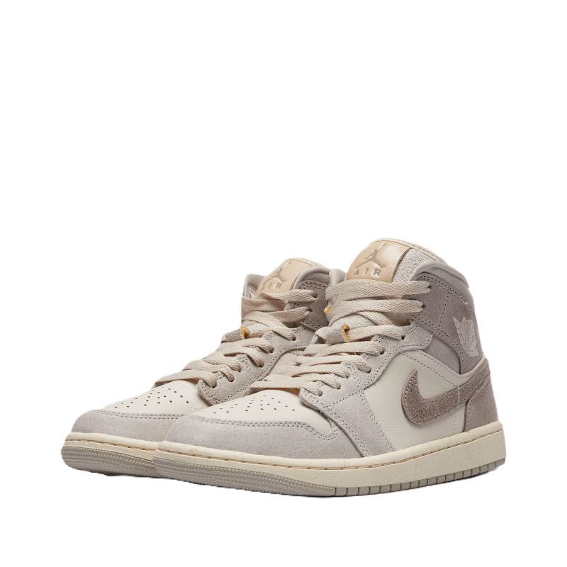 Pantofi sport Nike WMNS AIR JORDAN 1 MID SE V2 — foto 3