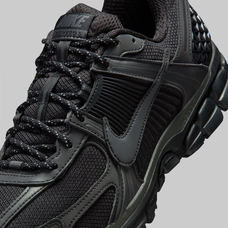 Pantofi sport Nike ZOOM VOMERO 5 REFLECTIVE SE 2 - imagine 3